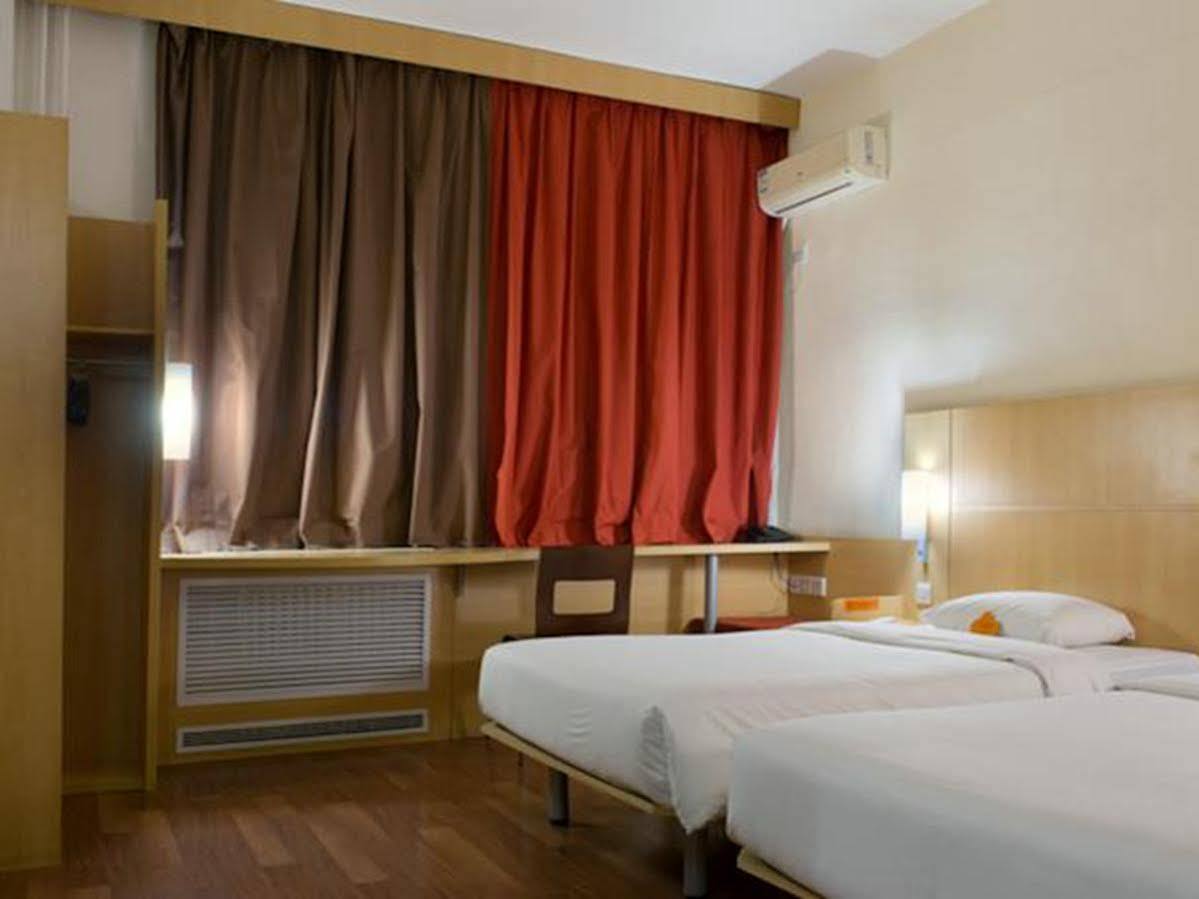 Ibis Beijing Capital Airport Hotel Shunyi Bagian luar foto