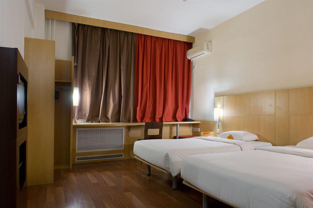 Ibis Beijing Capital Airport Hotel Shunyi Bagian luar foto
